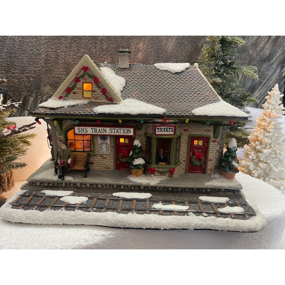 St Nicholas Square SNS TRAIN STATION Village Collection 2008